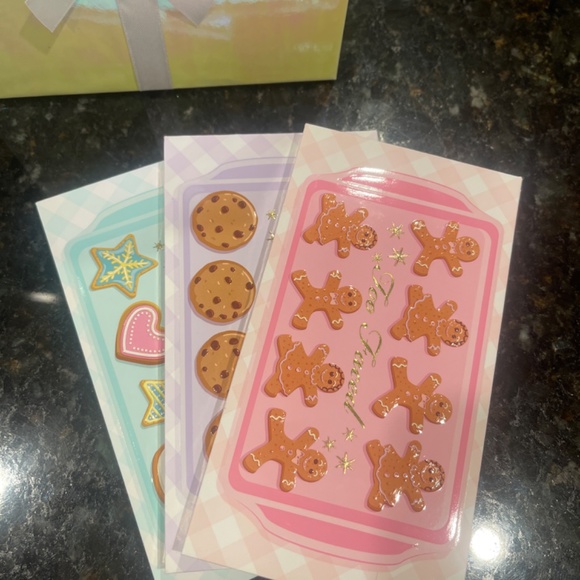 Too Faced Palette (includes THREE) plus mascara mini! - Picture 2 of 7